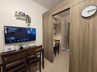 1BR Condotel with Balcony at FAME Residences #FM13-1 - Manila - 9