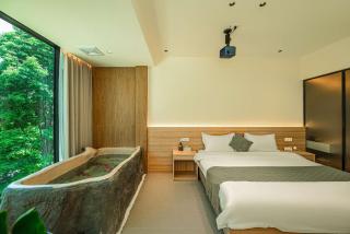 Panda's Home Private Hot Spring Cinema Hotel - Taiping - 4