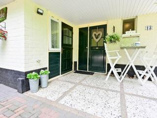 Holiday home in Overijssel with garden - Reutum - 1