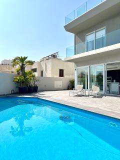 Villa Ixoria with Private Pools by ArcoBnb - St Julian's - 9
