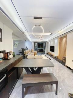 20 million luxury three-bedroom smart home, large projector, cooking, Zhujiang New Town CBD, Canton Fair, Guangzhou Tower, Tianhui Shopping District, IGC, family travel, Liede subway station - Canton - 9