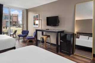 The Highlander Hotel, Ascend Hotel Collection - Iowa City - 3