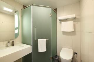 ibis Shanghai International Tourism Resort Xiupu Road - 7