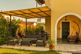 Blue wave beach villa with pool 100m from the beach - Karousádes - 2