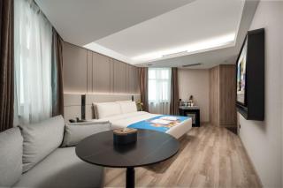Atour Hotel Qingdao Olympic Sailing Center May Fourth Square - Qingdao - 3