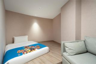 Atour Hotel Qingdao Olympic Sailing Center May Fourth Square - Qingdao - 9