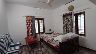 White Pearl Beach House - Varkala - 2