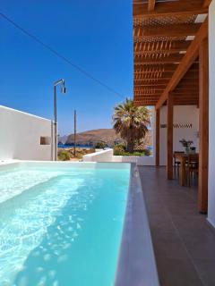 Vive Mare Milos - Pachaina - 0