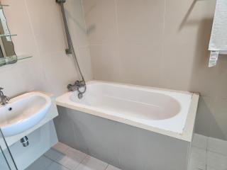 231tr facing golf view 3 rooms - 5