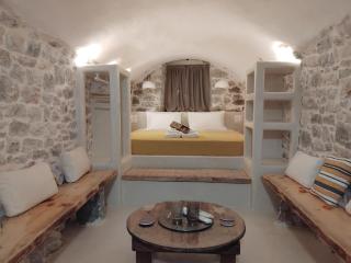Mythies Suites - Areopolis - 0