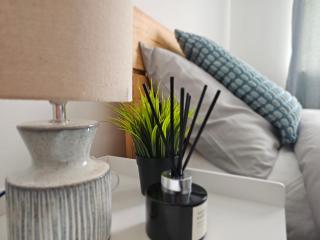TownStay- Modern 2 bedroom apartment with en-suite - Northampton - 3