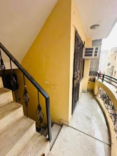 Beautiful Private 1BHK Apartment for all Occasions - Neu-Delhi - 8