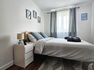 TownStay- Modern 2 bedroom apartment with en-suite - Northampton - 2