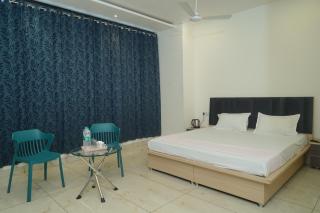 The Crown Hotel - Ludhiana - 0