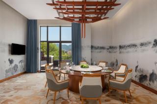 Sheraton Grand Hangzhou Wetland Park Resort - Hangzhou - 3