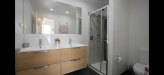 Private Guest Wing in Leafy Camberwell near Train & Tram - 7