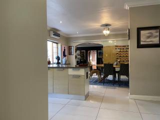 The Ridgeback, 4 Bedroom House Bryanston - Johannesburg - 8