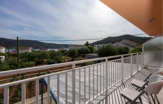 3 Bedroom Stunning Apartment In Poljica - 1
