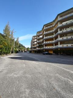 Teluk Batik Holiday Apartment - 9