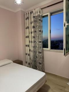 Spacious 2BR Apartment Walk in Closet Stunning Sunset Views - Durrës - 7