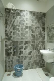 The Crown Hotel - Ludhiana - 8