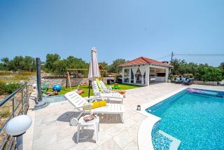 Holiday house with Pool Villa Maja - 7