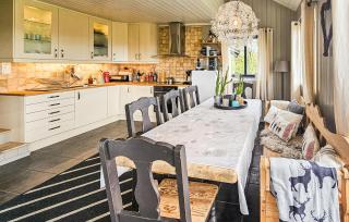 Stunning Home In Edland With Sauna - Botn - 5