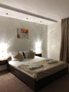 Nur M Hotel - Yakkasaray - 6