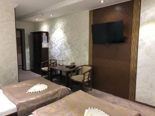 Nur M Hotel - Yakkasaray - 2