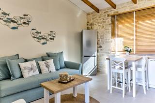 Luxury Gem overlooking the church, 150m from beach - Analipsi - 2