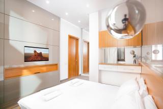Ideally Designed 2 Bedrooms, Great Balcony View - 2