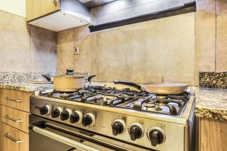 Stylish 4BR Family Villa Easy Access to Dubai Marina & Expo City - 5