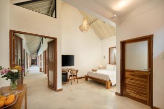 NEW, Seminyak 8 Bed,10 Bath Villa, Best Location - 3