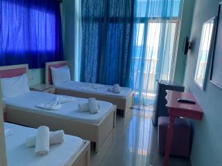 Kalemi's Beachside Hotel - Sarandë - 3