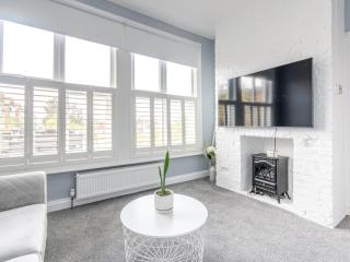 Pass the Keys Comfortable flat opposite sea - Westcliff-on-Sea - 0