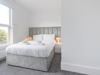 Pass the Keys Comfortable flat opposite sea - Westcliff-on-Sea - 1