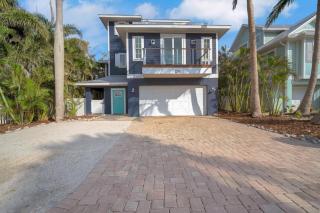 Just Beachy - Holmes Beach - 3