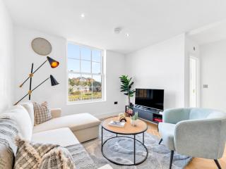 Pass the Keys Bosuns Loft - Superb Views - Rye - 2
