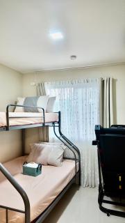 J&J Antipolo 2 Bedroom Condo with Nature View, Netflix, Karaoke, & Threadmill - Antipolo - 2