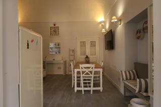 La Casetta-Centrale-Parcheggio Gratuito - 1