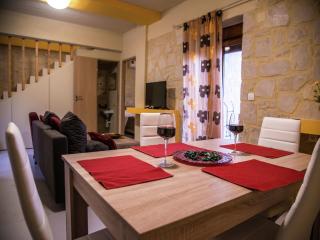 Luxurious Villa in Bali Crete with Pool - Bali - 1