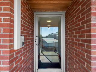 Pass the Keys Bright & Stylish Apartment in Altrincham - Altrincham - 4