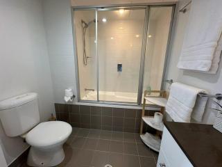 Harbor Nest Southport CBD 2B APT - Gold Coast - 8