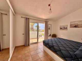 Beautiful House Costa Adeje with Mountain and Ocean View - Adeje - 9