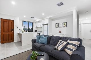 Premium Modern House-Walk to Curtin Uinversity-3 bedroom & 2 bathroom up for 4 People - Perth - 7