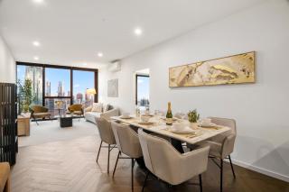 Exquisite Skyline Luxe 3BR Apt Pool & Gym - 8