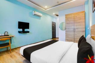 Townhouse Oak Iskcon Temple Rohini - 1