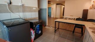 5 Loaves & 2 Fishes Roomstay Opposite GH - Kuching - 3