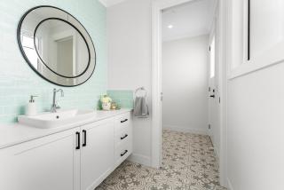 Hamptons On Dux Retreat - 6