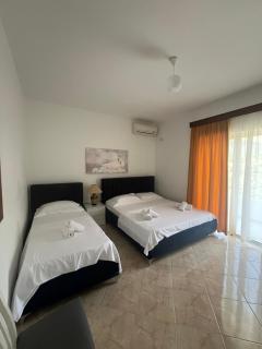 Hotel Vila Kafe - Lukova - 7